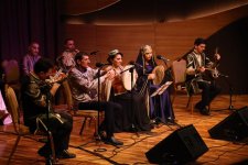 Космическое звучание дестгяха - мост между Востоком и Европой (ФОТО)