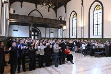 Азербайджанские красавицы вдохновляют древним музыкальным искусством (ФОТО)