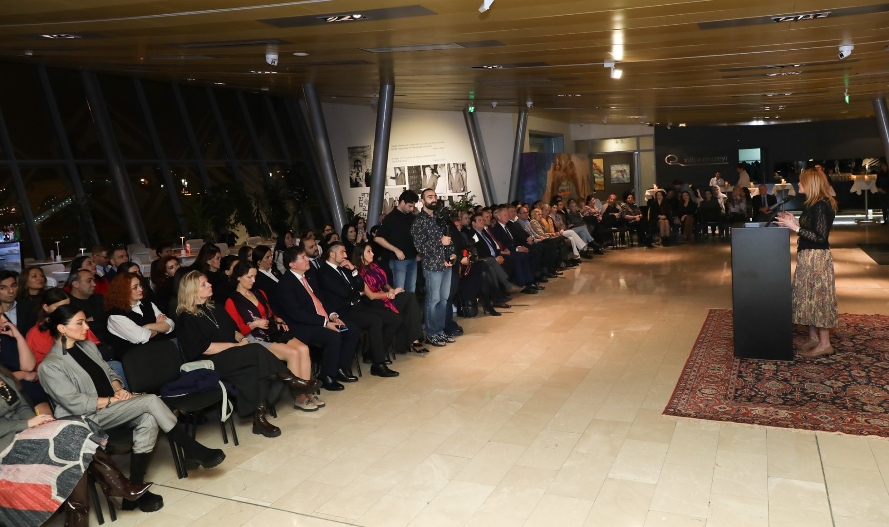 В Баку расцвёл модный сад - стильная визуализация истории народов (ФОТО)