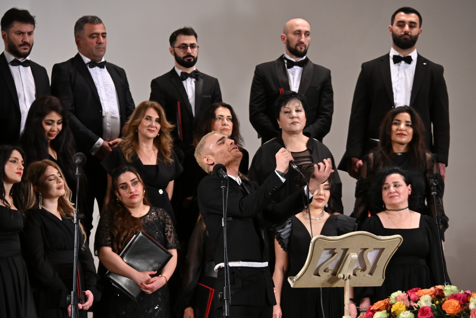 В Баку торжественно отметили юбилей народной артистки Гюльбаджи Имановой (ФОТО)