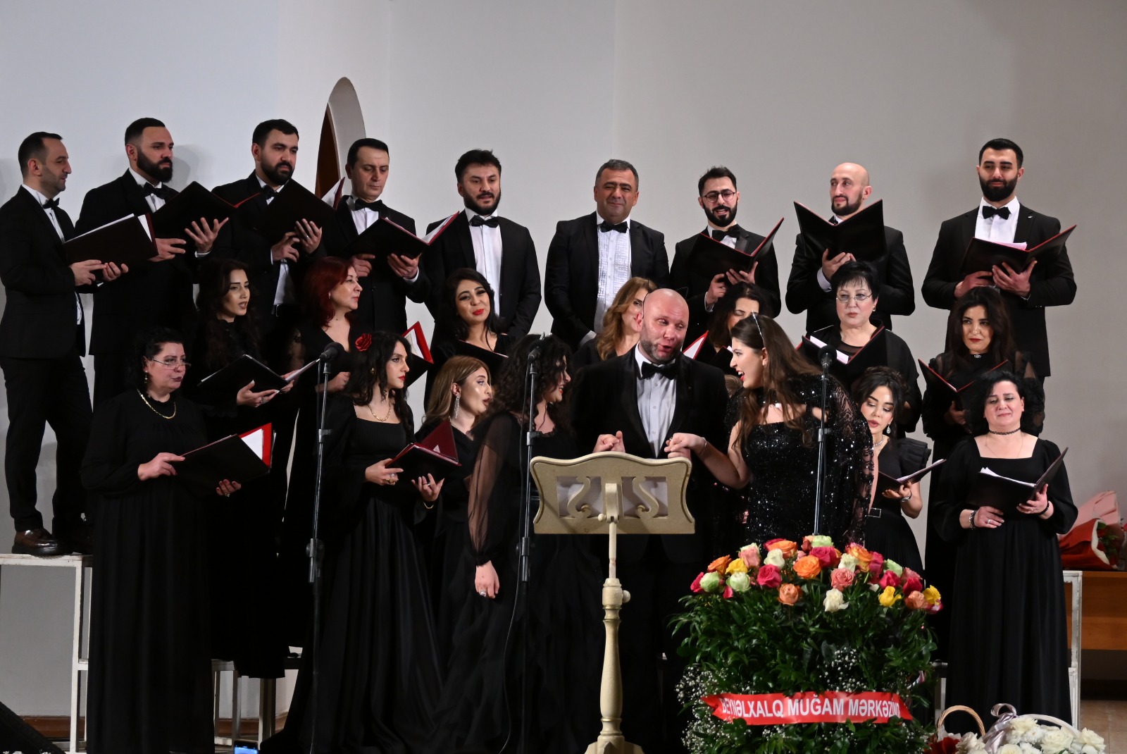 В Баку торжественно отметили юбилей народной артистки Гюльбаджи Имановой (ФОТО)