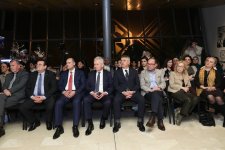 В Баку расцвёл модный сад - стильная визуализация истории народов (ФОТО)