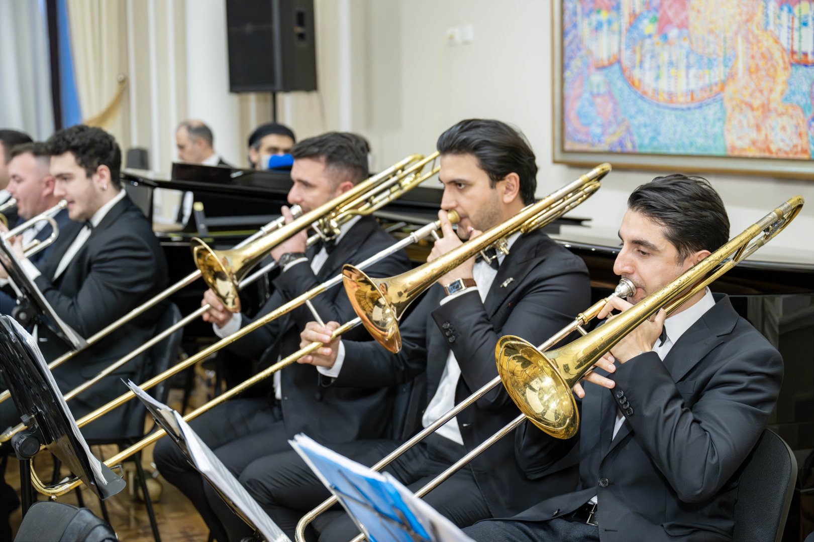 Ветеран Карабахской войны и финалист телепроекта "Голос Украины" представили "Один голос - одно дыхание" (ФОТО)