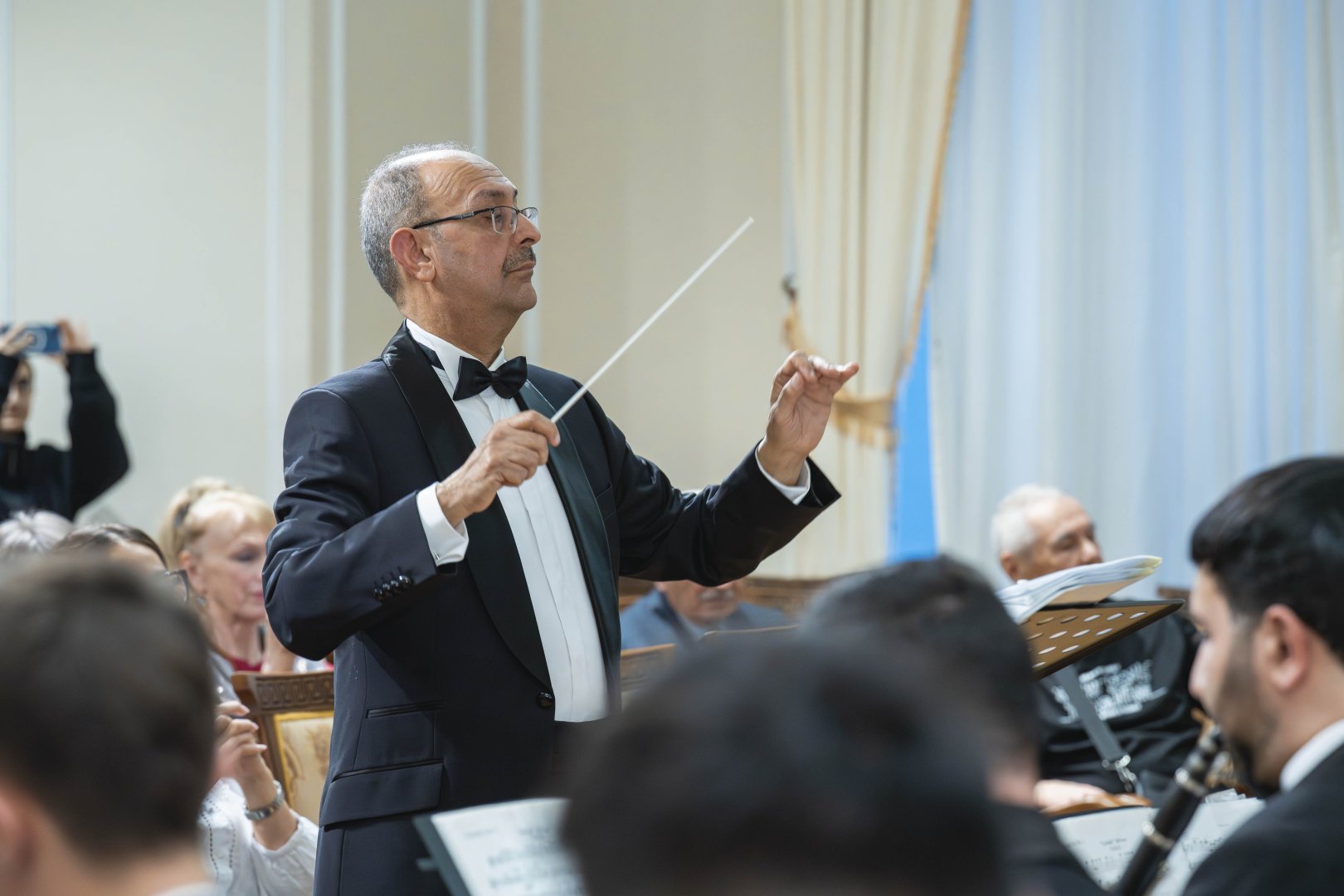 Ветеран Карабахской войны и финалист телепроекта "Голос Украины" представили "Один голос - одно дыхание" (ФОТО)