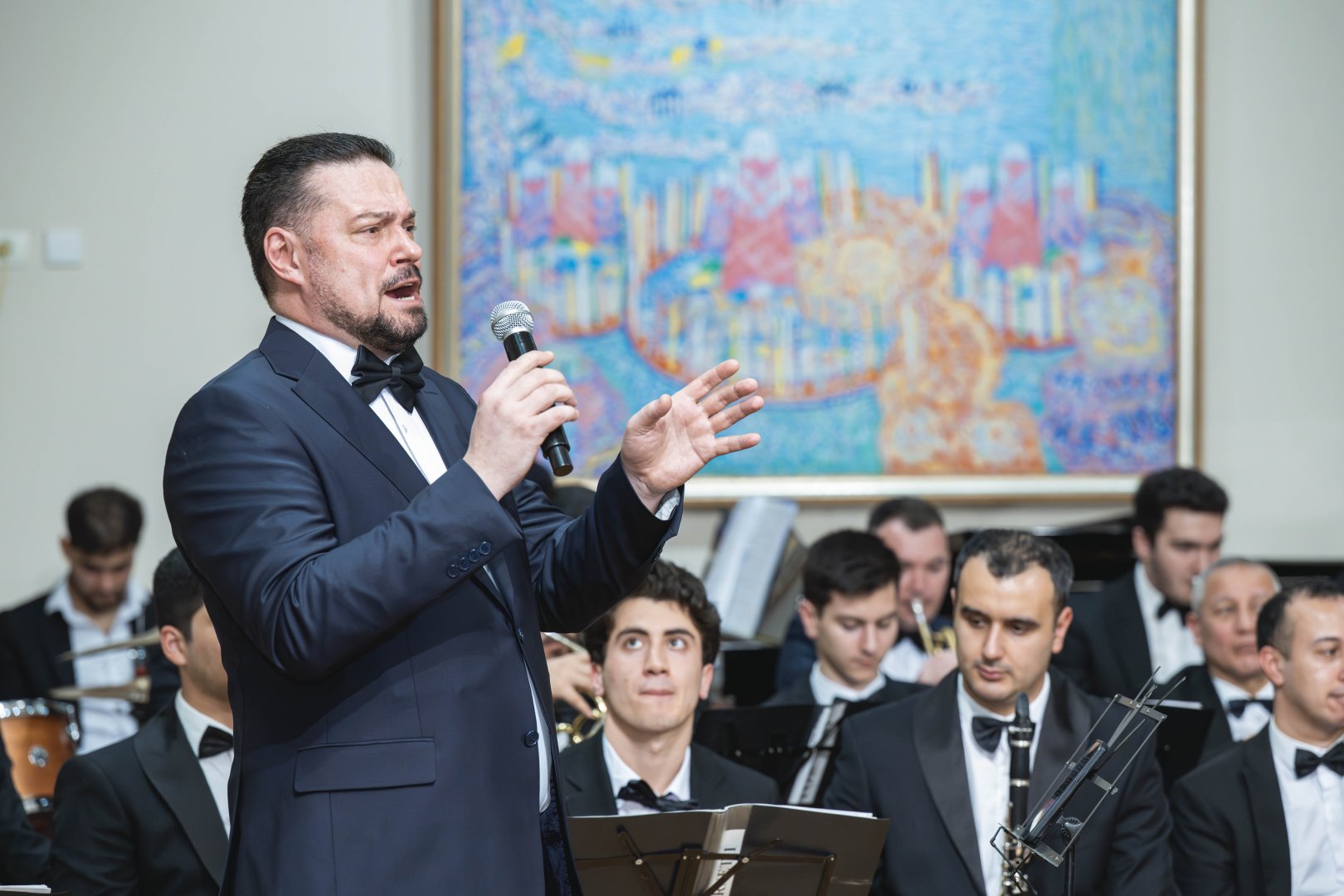 Ветеран Карабахской войны и финалист телепроекта "Голос Украины" представили "Один голос - одно дыхание" (ФОТО)