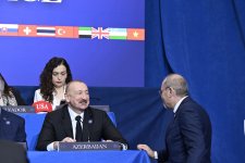 Президент Ильхам Алиев принимает участие в первом заседании Совета мира в Вашингтоне (ФОТО)