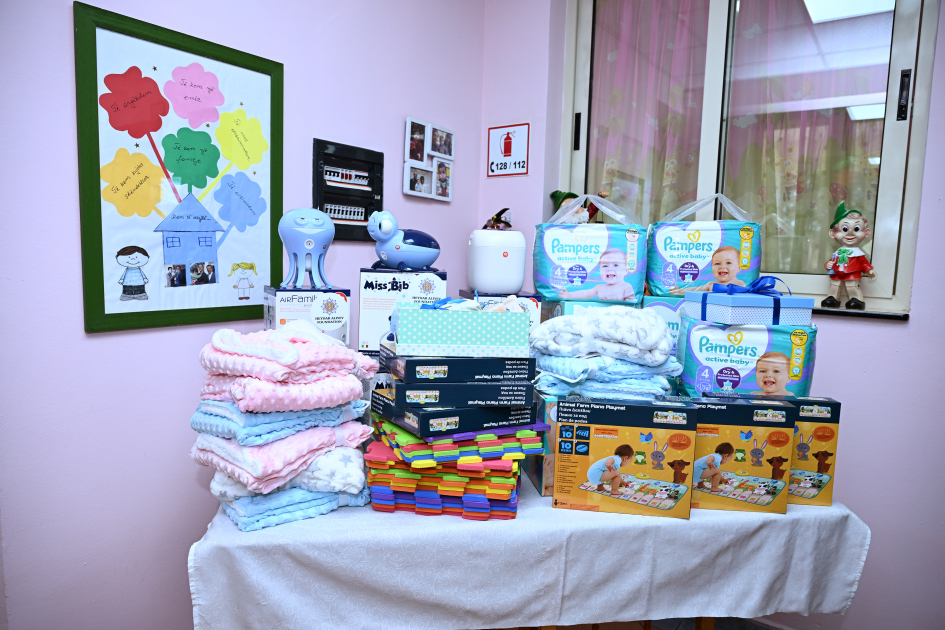 Вице-президент Фонда Гейдара Алиева Лейла Алиева посетила детский дом Hannah and Rozafa и университетский больничный центр Mother Teresa в Тиране (ФОТО)