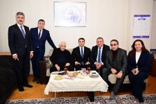 Министр культуры посетил народного поэта Азербайджана Наримана Гасанзаде (ФОТО)