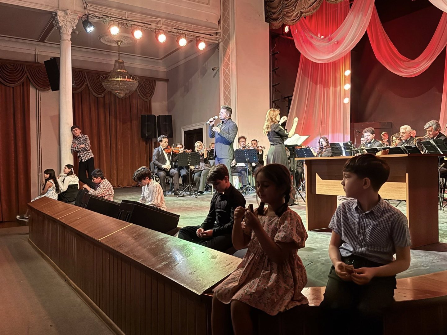 В Баку представлено кино без экрана, но с сердцем и вдохновением… (ФОТО)