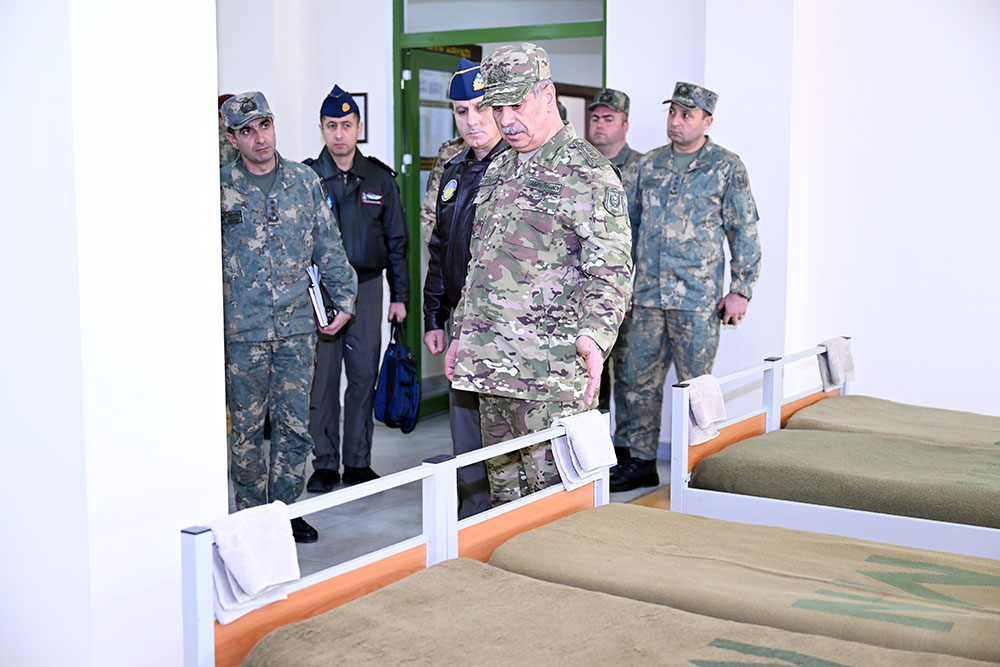 Закир Хасанов посетил подразделения ВВС Азербайджана (ФОТО/ВИДЕО)