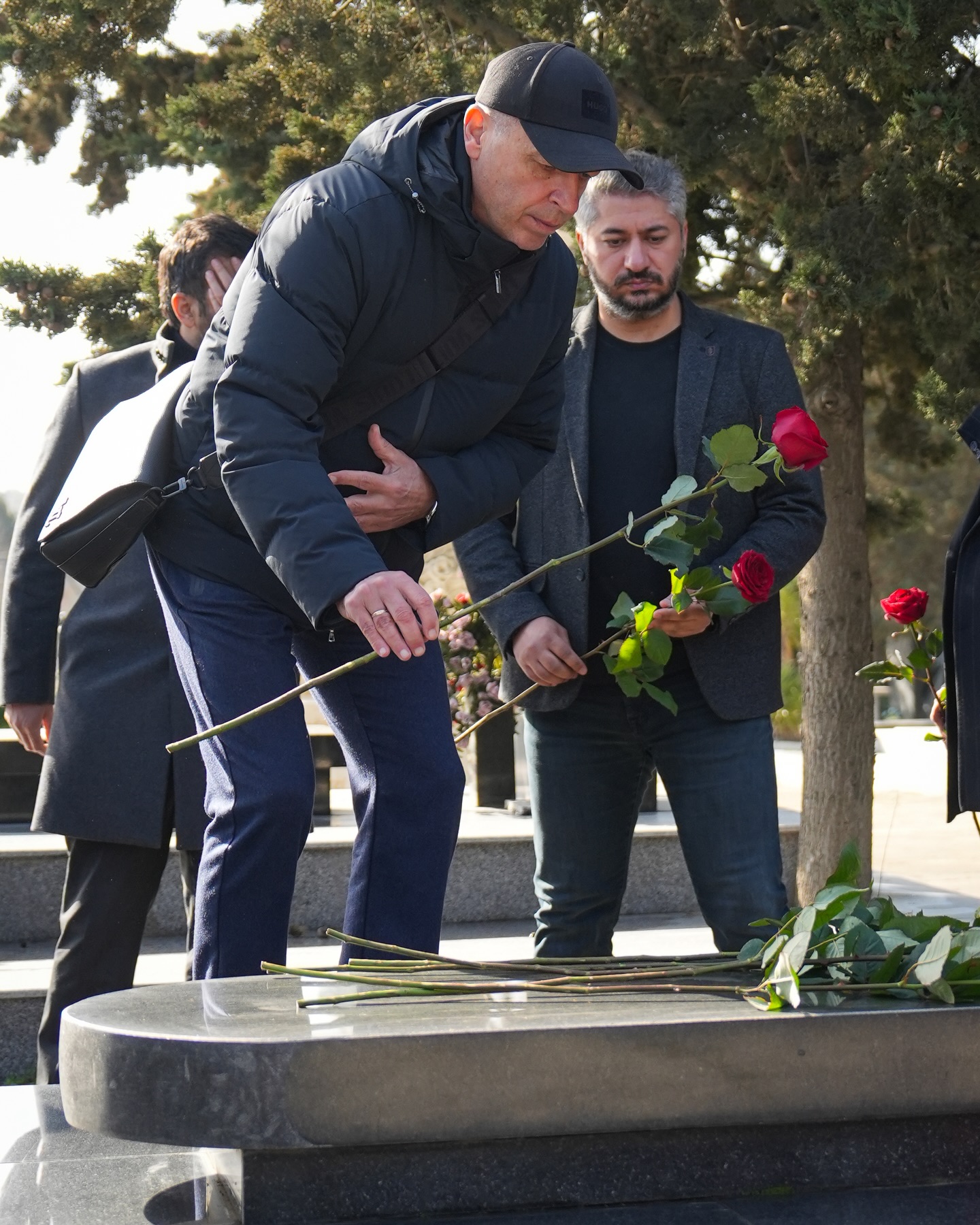 Трибуна имени Банишевского: "Нефтчи" отметил юбилей легендарного форварда (ФОТО)