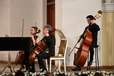 The Lady in Red в сиянии классических шедевров – магия вечера в Баку (ФОТО)
