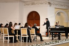 The Lady in Red в сиянии классических шедевров – магия вечера в Баку (ФОТО)