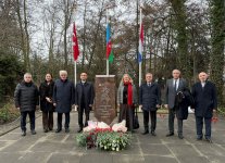 В Гааге почтили память жертв Ходжалинского геноцида (ФОТО)