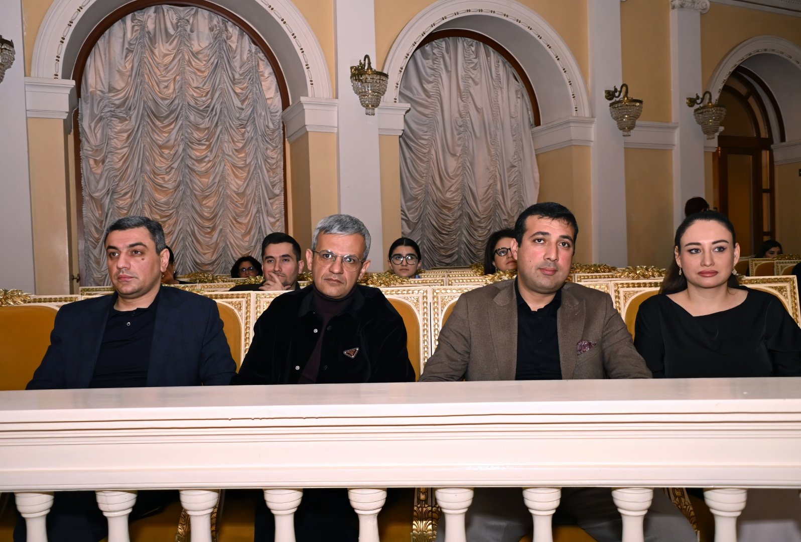 The Lady in Red в сиянии классических шедевров – магия вечера в Баку (ФОТО)