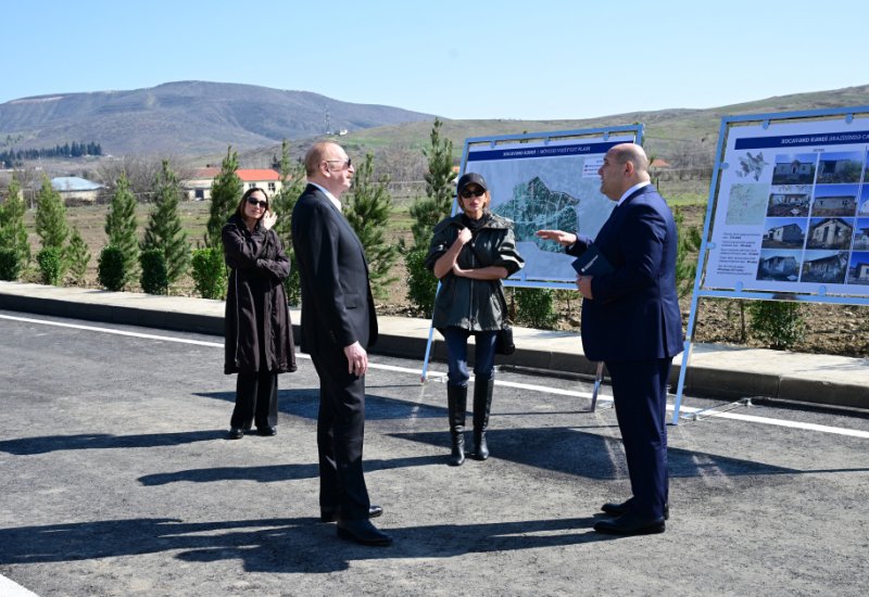 Президент Ильхам Алиев и Первая леди Мехрибан Алиева ознакомились с работами, проделанными в селе Ходжавенд (ФОТО/ВИДЕО)