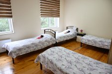 Лейла Алиева и Алена Алиева посетили общеобразовательную школу-интернат и центр STEAM в городе Губа (ФОТО)