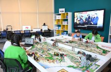 Лейла Алиева и Алена Алиева посетили общеобразовательную школу-интернат и центр STEAM в городе Губа (ФОТО)