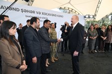 Президент Ильхам Алиев и Первая леди Мехрибан Алиева встретились с жителями города Ходжавенд и села Ходжавенд (ФОТО)