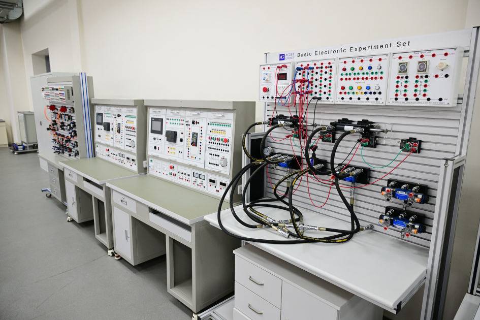 Президент Ильхам Алиев принял участие в открытии Лянкяранского государственного центра профессионального образования (ФОТО)