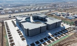 Президент Ильхам Алиев и Первая леди Мехрибан Алиева приняли участие в открытии Мемориала жертвам Ходжалинского геноцида (ВИДЕО/ФОТО)