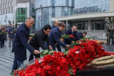 Руководство Минздрава почтило память жертв Ходжалинского геноцида