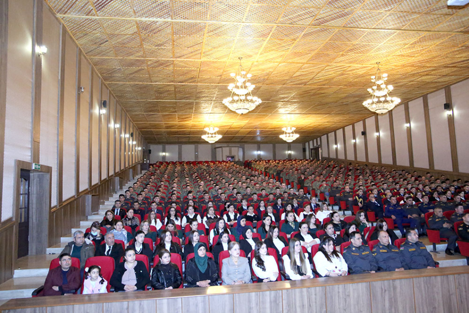 В азербайджанской армии состоялся ряд мероприятий в связи с годовщиной Ходжалинского геноцида (ФОТО)