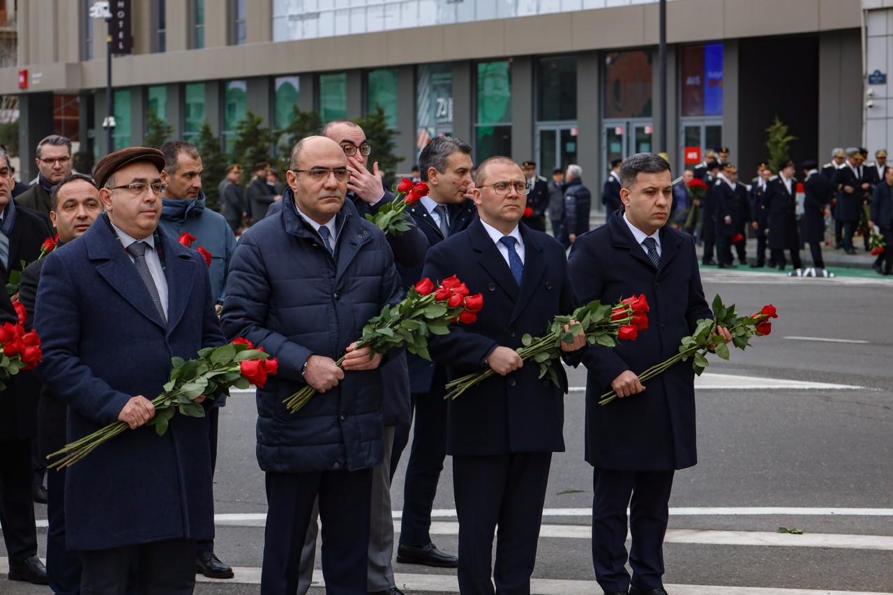 Руководство Минздрава почтило память жертв Ходжалинского геноцида