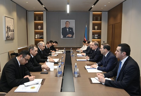 Обсуждены возможности расширения сотрудничества между Азербайджаном и Туркменистаном