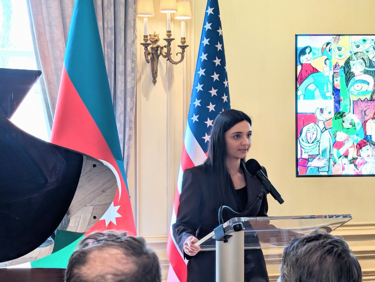 В Вашингтоне открылась выставка "Крик Ходжалы" - над серией художник работал десять лет (ФОТО)