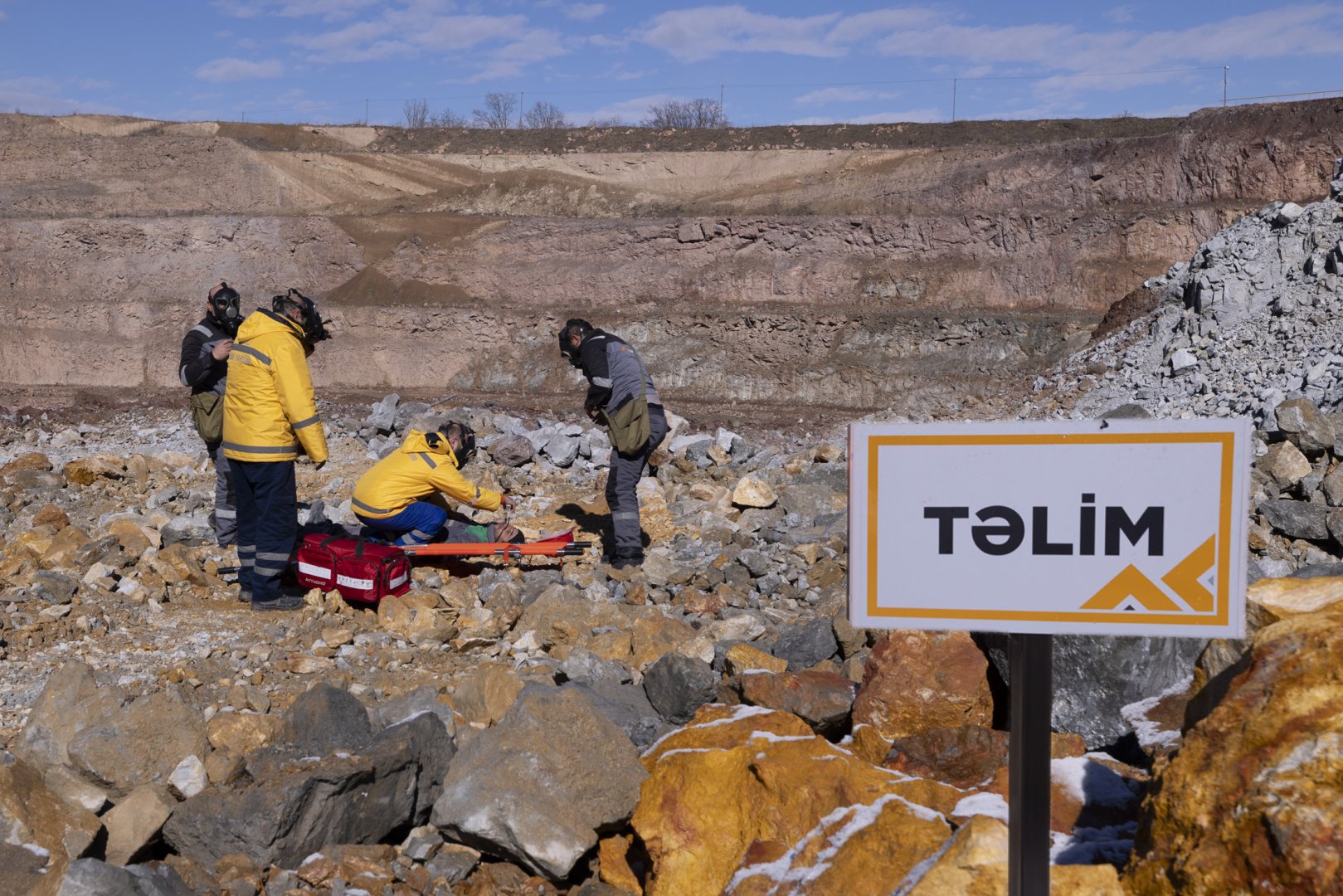 «AzerGold» провело мероприятие в Дашкасане посвященное Всемирному дню гражданской обороны (ФОТО)