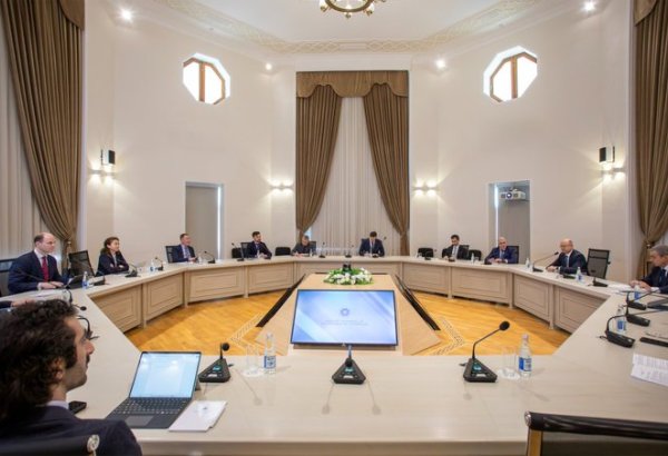 Минэнерго Азербайджана обсудило с международными компаниями перспективы сотрудничества в энергетике