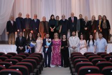 Как не надетое свадебное платье способно рассказать целую жизнь... – история в Лянкяране (ФОТО)