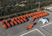 Президент Ильхам Алиев ознакомился в Баку с техникой для перевозки бытовых отходов (ФОТО)