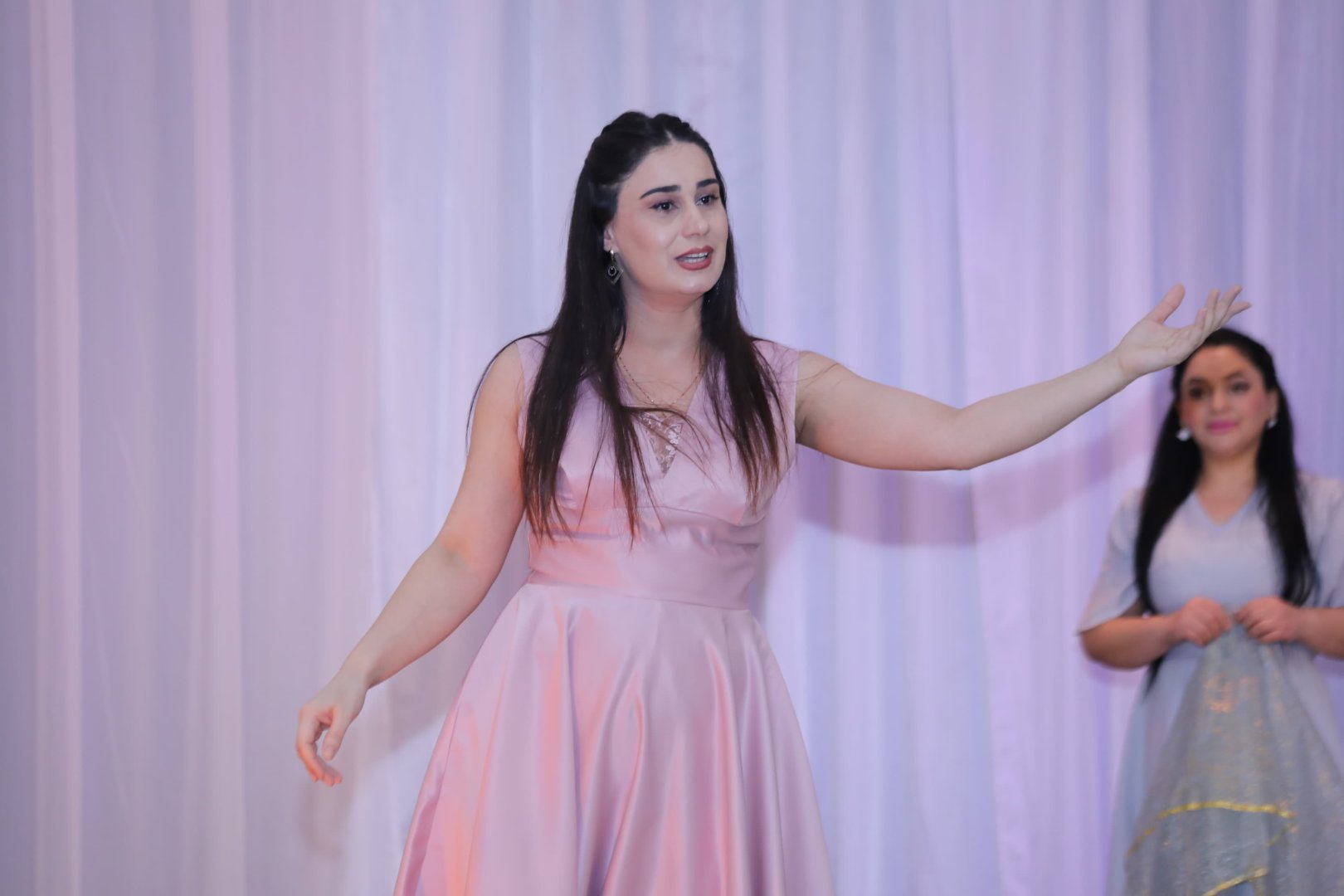 Как не надетое свадебное платье способно рассказать целую жизнь... – история в Лянкяране (ФОТО)