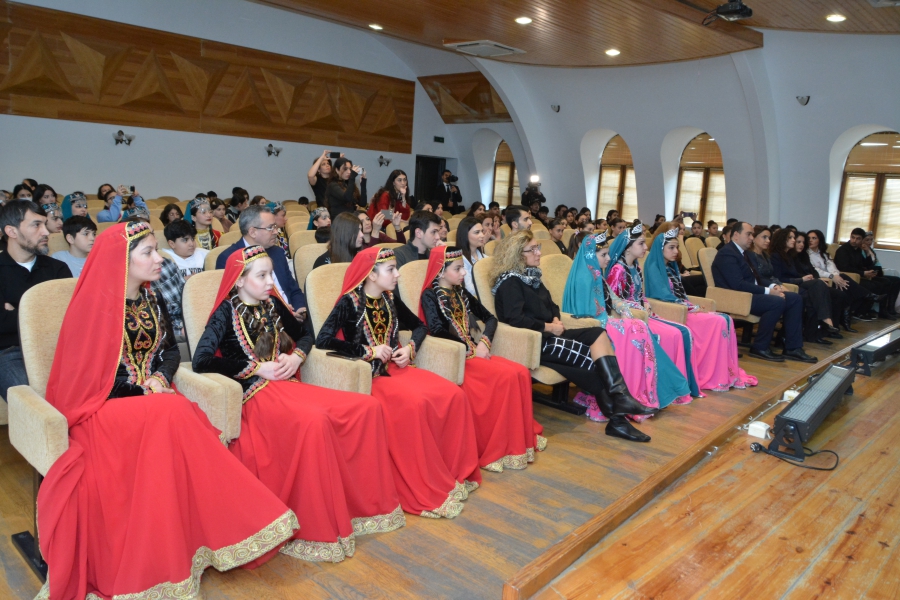 Первой гостьей нового проекта MEMİM "Диалог об искусстве" стала народная артистка Тарана Мурадова (ФОТО)