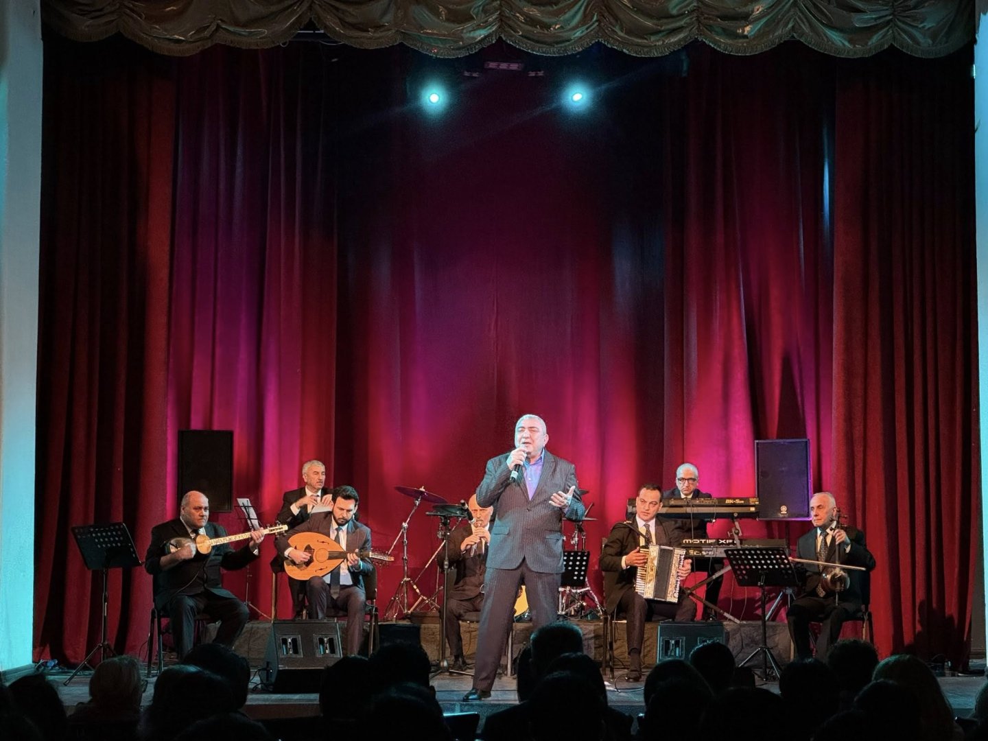 Легенда азербайджанской музыки в фокусе вечера "İntizar" – с теплотой и проникновенностью (ФОТО)