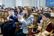 Танцы величественных гор и душевные мелодии Азербайджана (ФОТО)