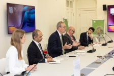 Азербайджан и Великобритания обсудили сотрудничество в области цифровой инфраструктуры (ФОТО)