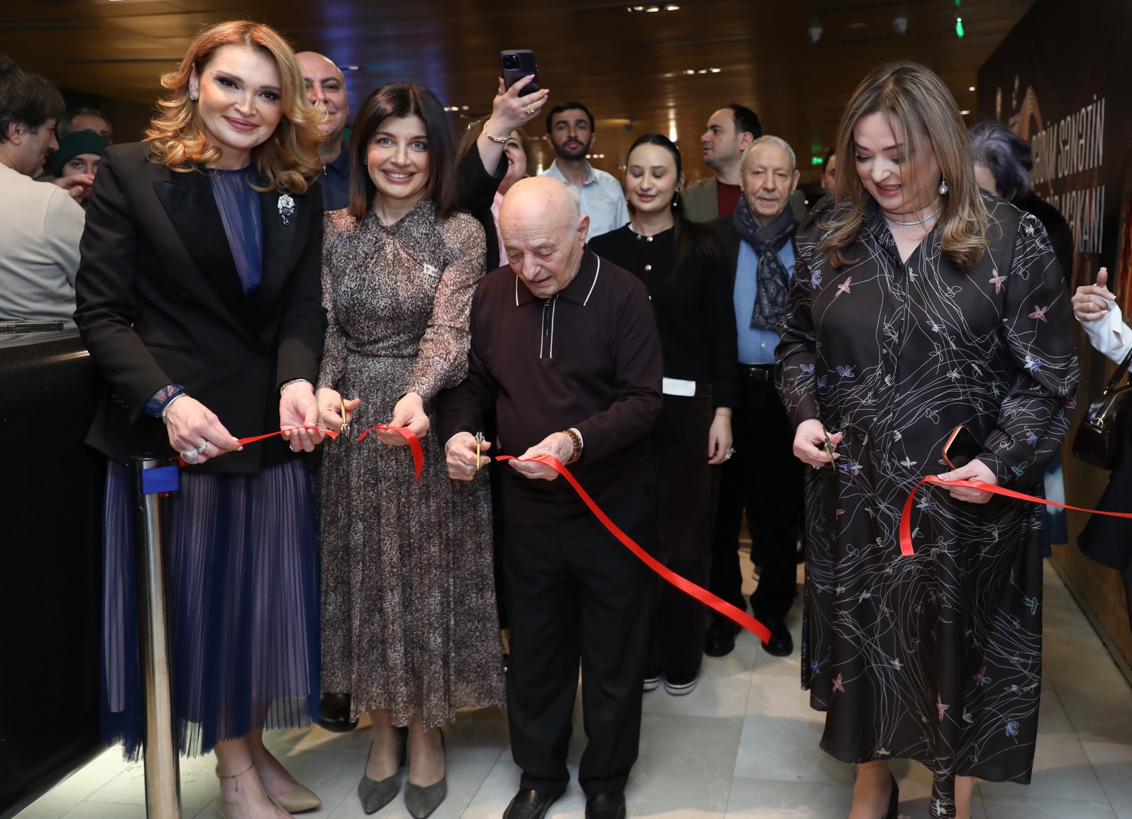 Картины, от которых замирает дыхание. Магия суфизма Джамили Гашимовой (ФОТО)