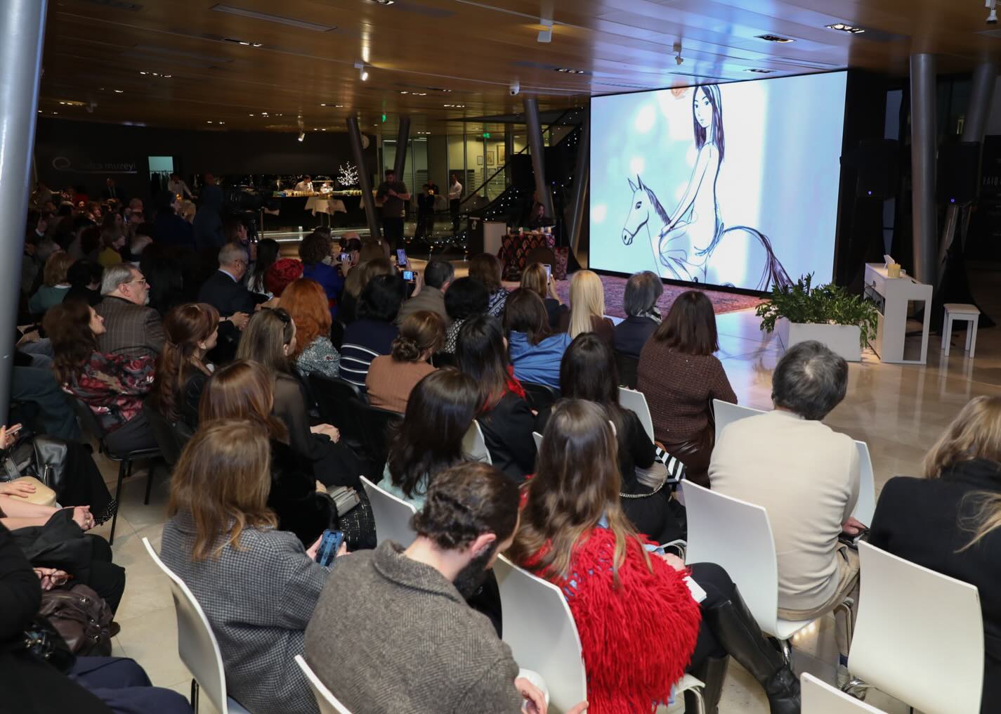 Картины, от которых замирает дыхание. Магия суфизма Джамили Гашимовой (ФОТО)