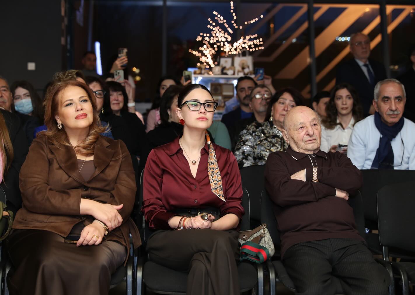 Картины, от которых замирает дыхание. Магия суфизма Джамили Гашимовой (ФОТО)