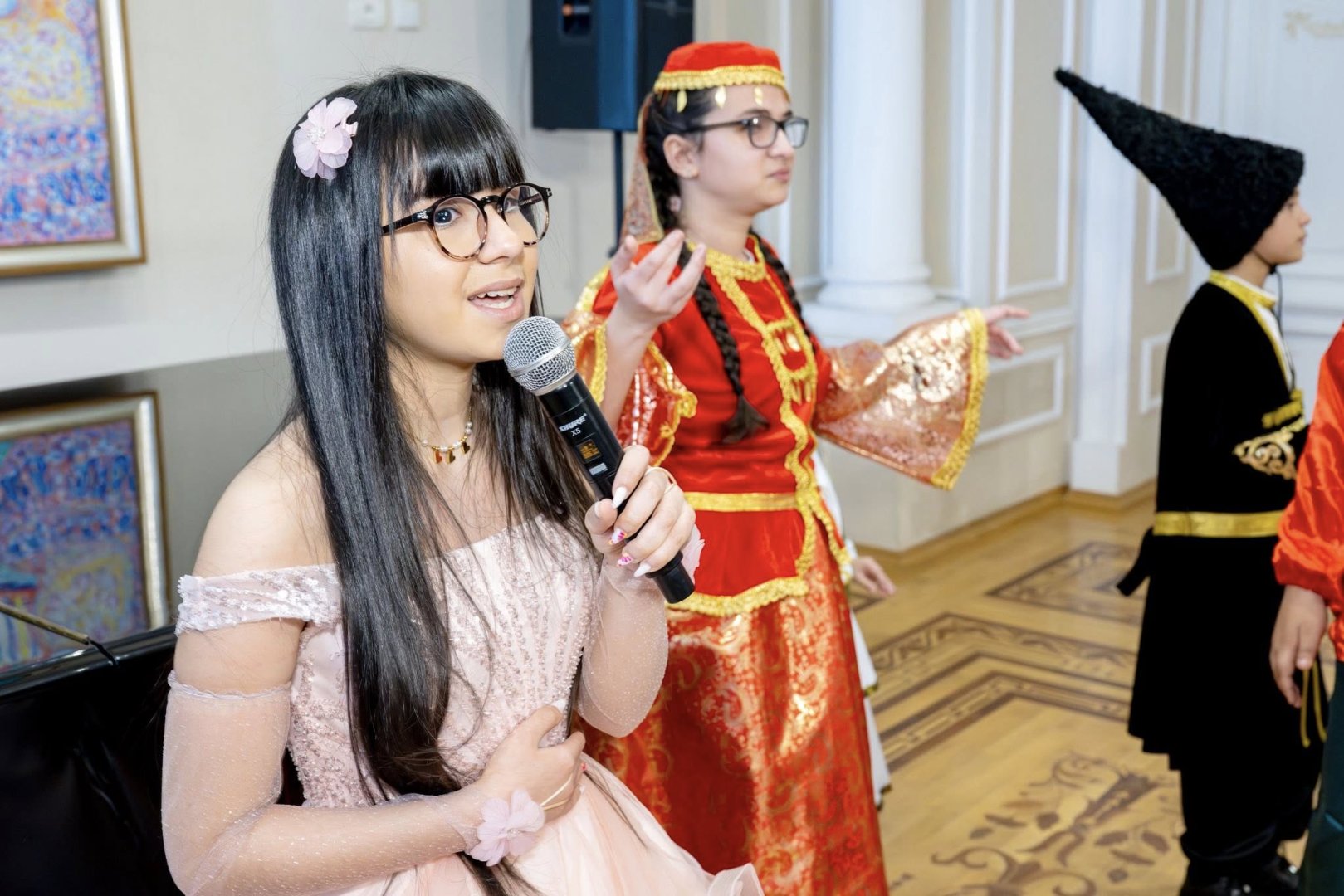 Танцы величественных гор и душевные мелодии Азербайджана (ФОТО)