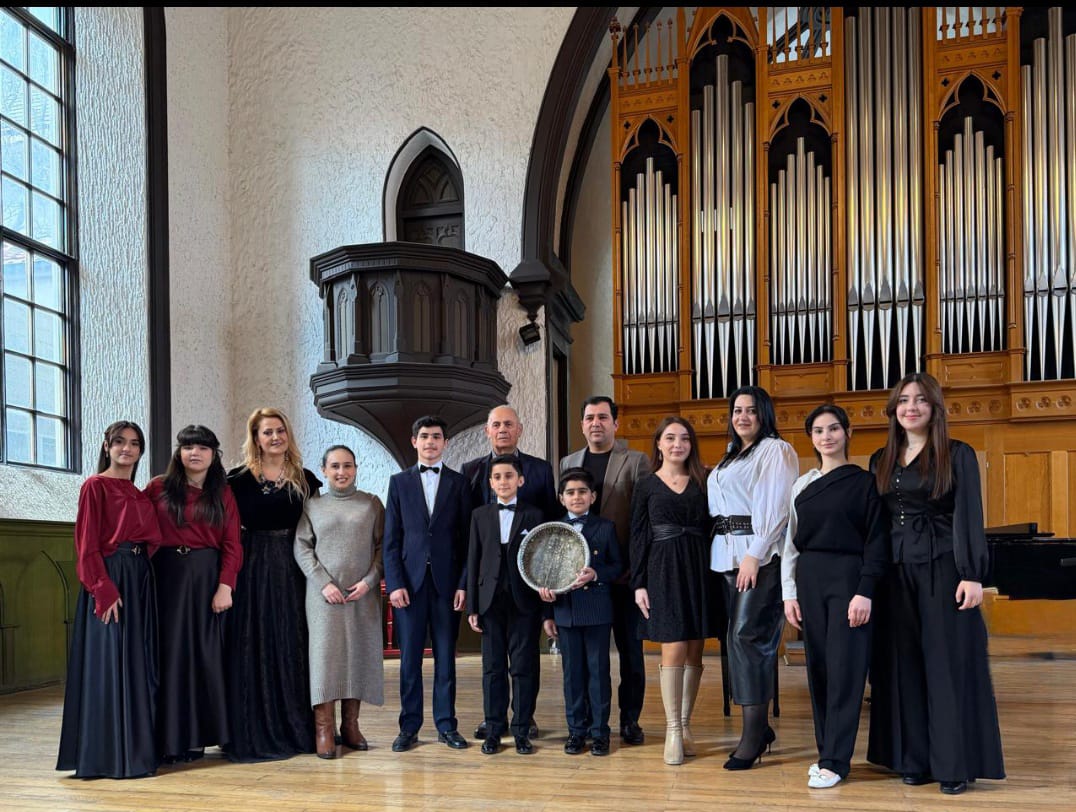 Абонементные концерты в Баку объединили классическую музыку и мугам (ФОТО)