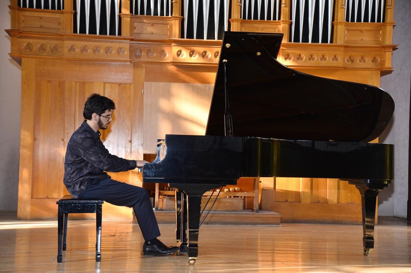 Абонементные концерты в Баку объединили классическую музыку и мугам (ФОТО)