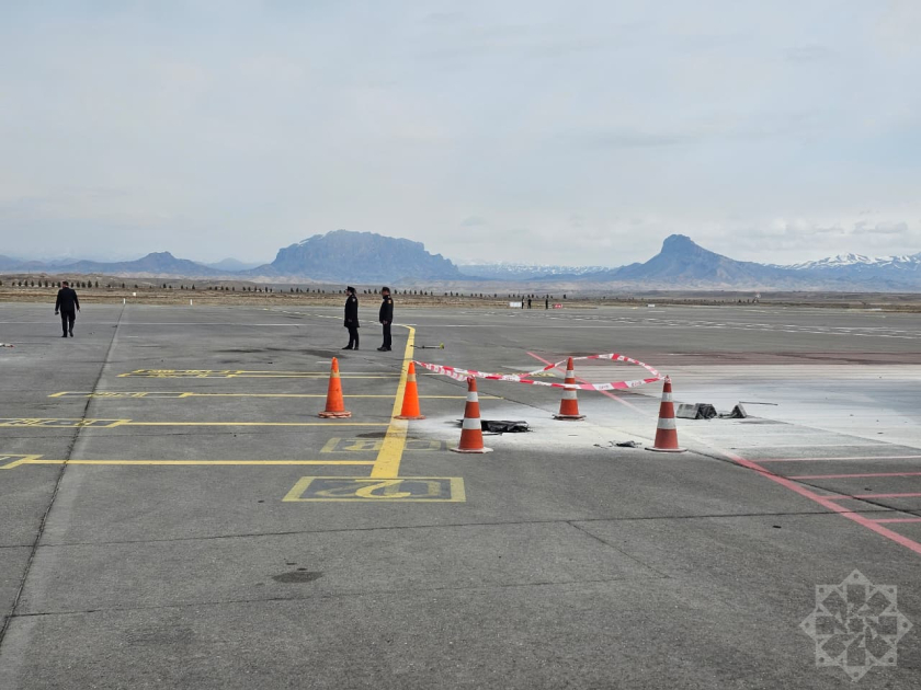 Обломки дрона, упавшего в аэропорту Нахчывана (ФОТО/ВИДЕО)