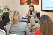 Открытая платформа в Баку. Гюнель Анаргызы о формировании позиции автора (ФОТО)