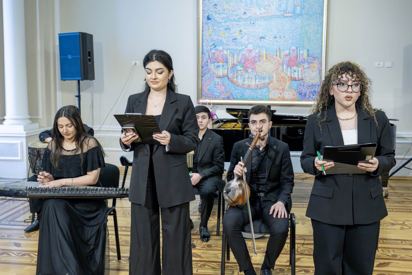 В Баку прошел вечер ансабля "Zəfər Yurdu" (ФОТО)