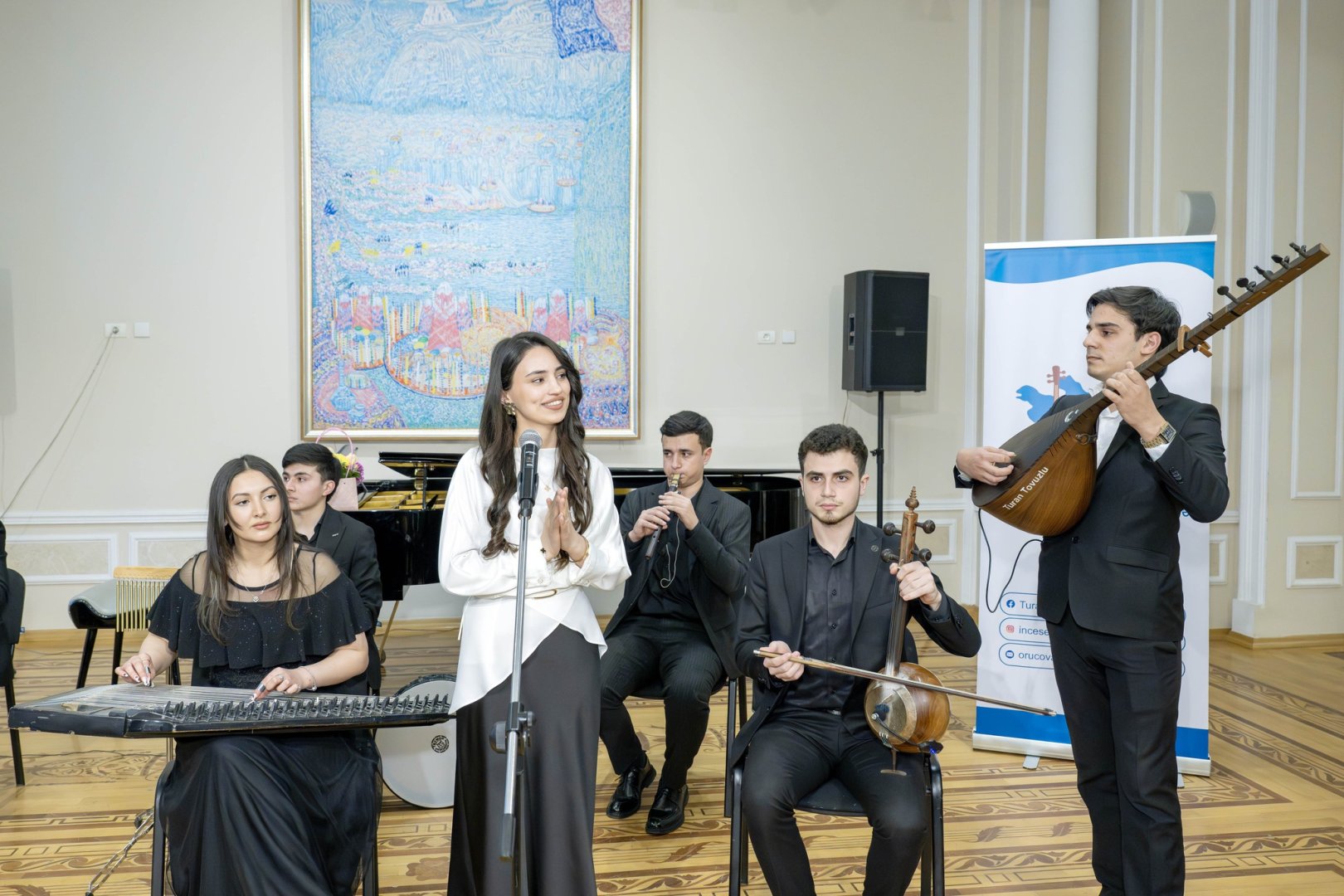 В Баку прошел вечер ансабля "Zəfər Yurdu" (ФОТО)