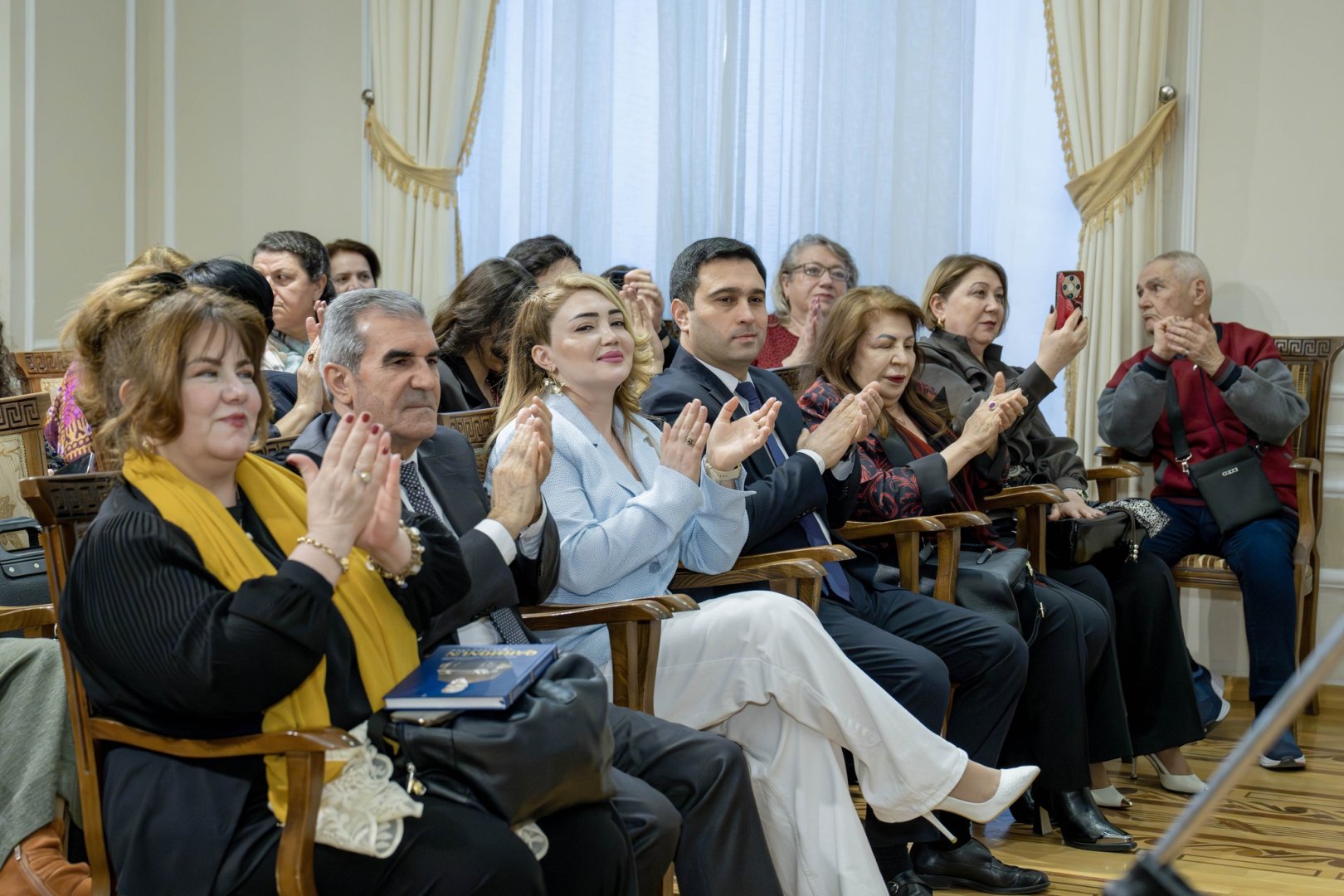 В Баку прошел вечер ансабля "Zəfər Yurdu" (ФОТО)